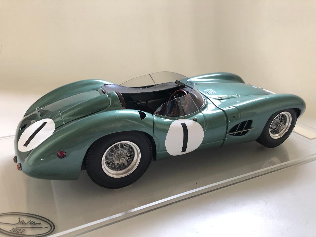 Javan Smith NUEVO Aston Martin DBR1 a escala 1:8