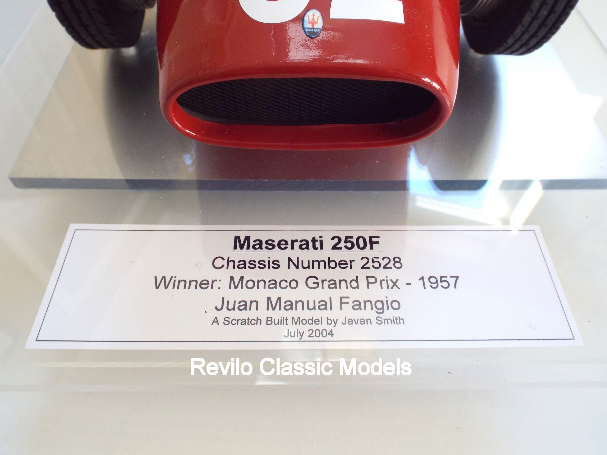 Maserati 250F escala 1:8 de Javan Smith