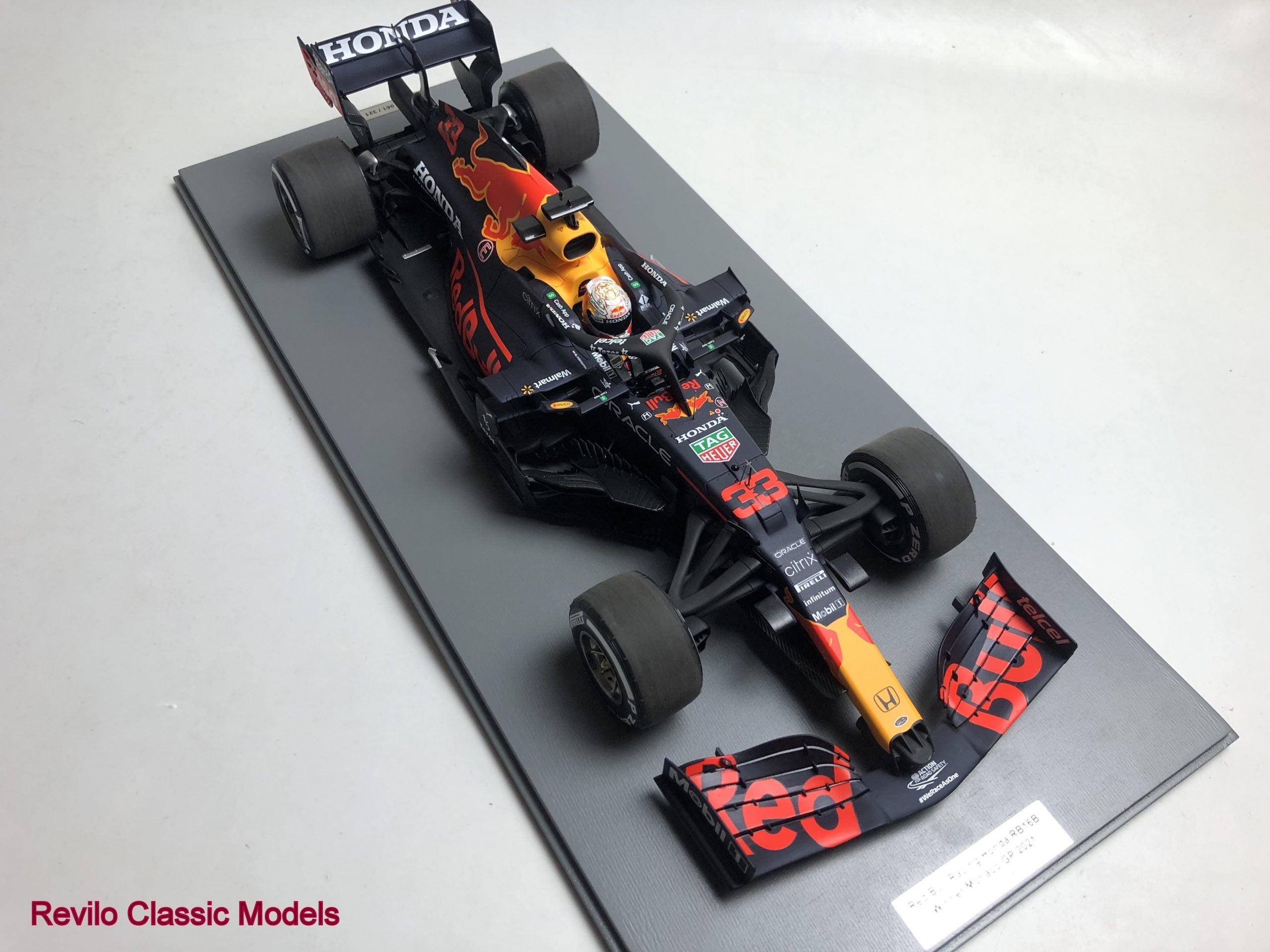 1:12 scale Red Bull RB16B Max Verstappen