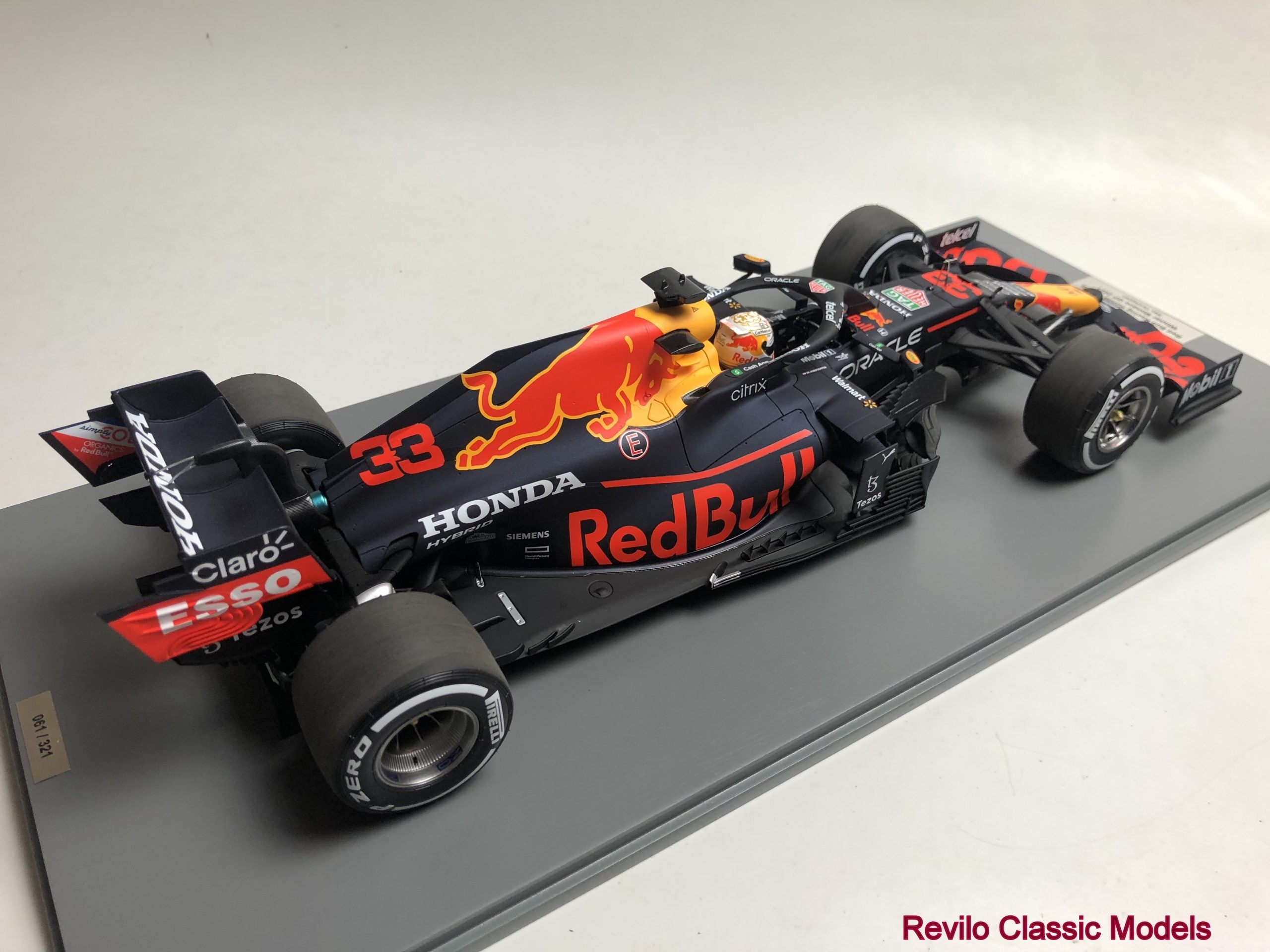 1:12 scale Red Bull RB16B Max Verstappen