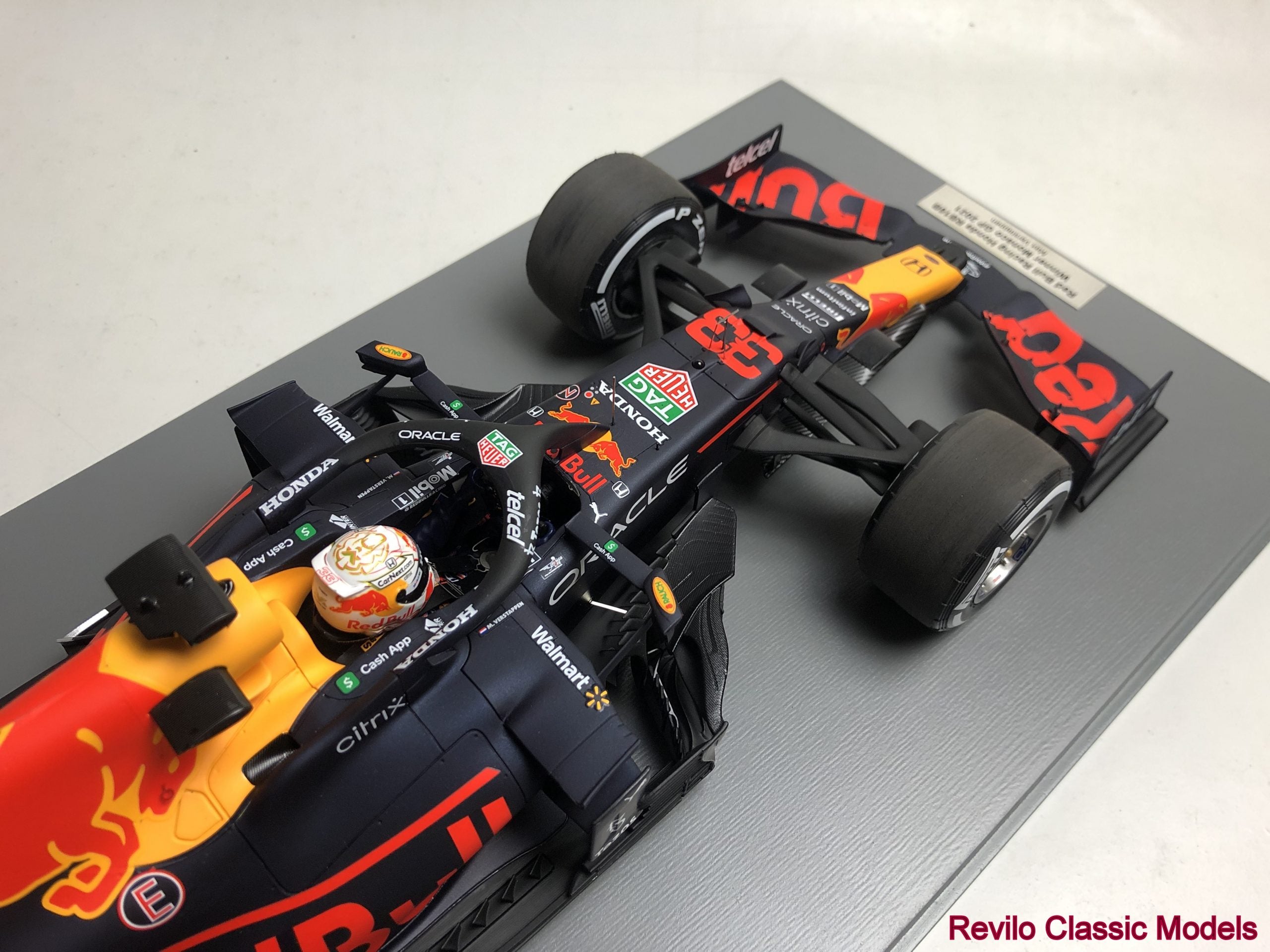 1:12 scale Red Bull RB16B Max Verstappen
