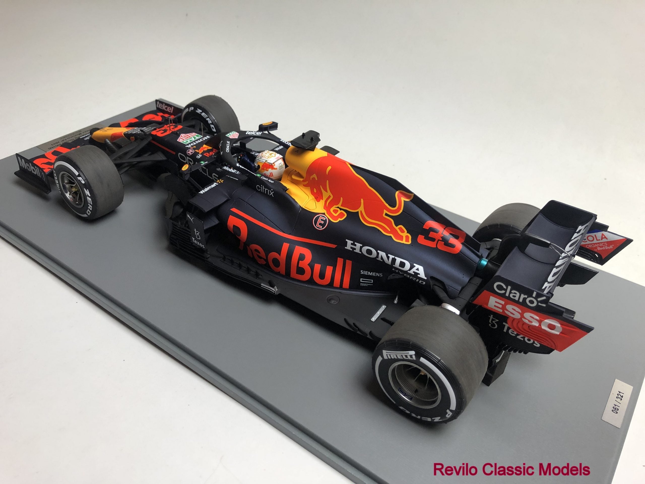 1:12 scale Red Bull RB16B Max Verstappen